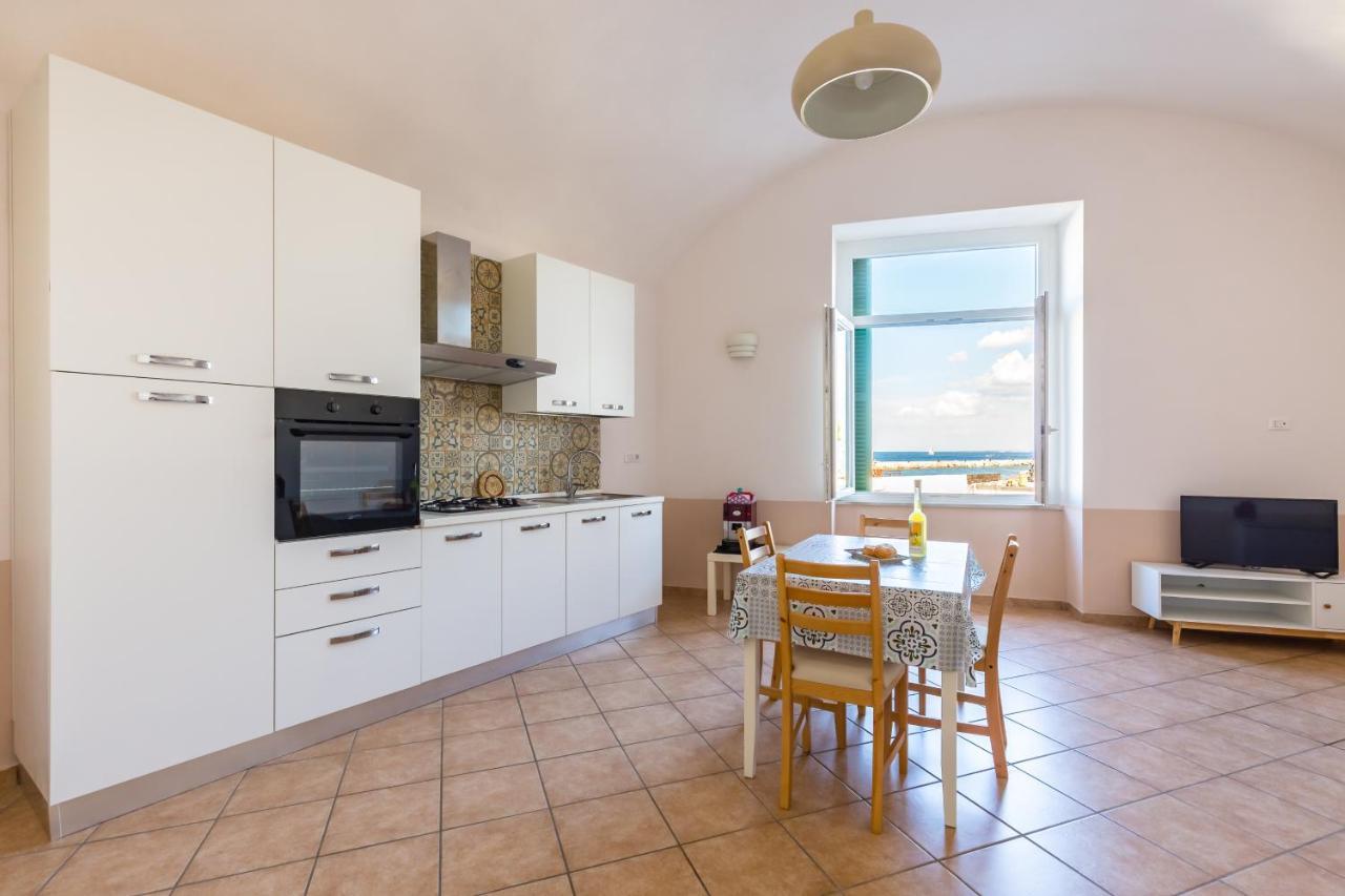 Tizzano House - La Marina Apartment Procida Exterior photo